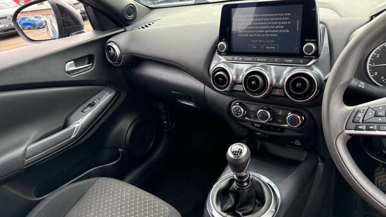 Nissan Juke 1.0 DiG-T Acenta 5dr Petrol Hatchback